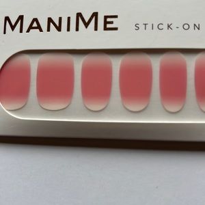 ManiMe Stick-on Gels in Pink Gradient